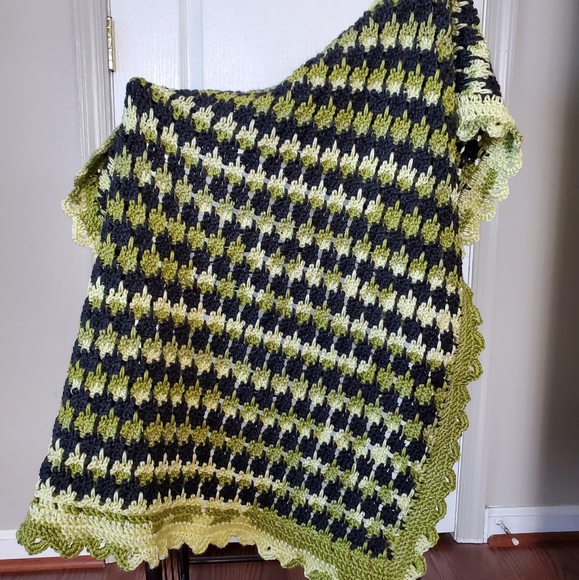 Hand-Made Afghan Throw Blanket 50"x29" - Picture 1 of 2